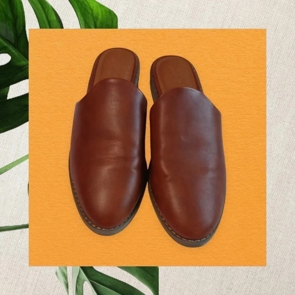 Universal thread mules size 7.5 brown color
